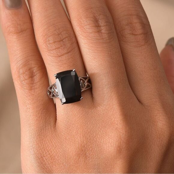 Thai Black Spinel 8.30 ctw Solitaire Ring in Durable Stainless Steel size 7 - Picture 4 of 10